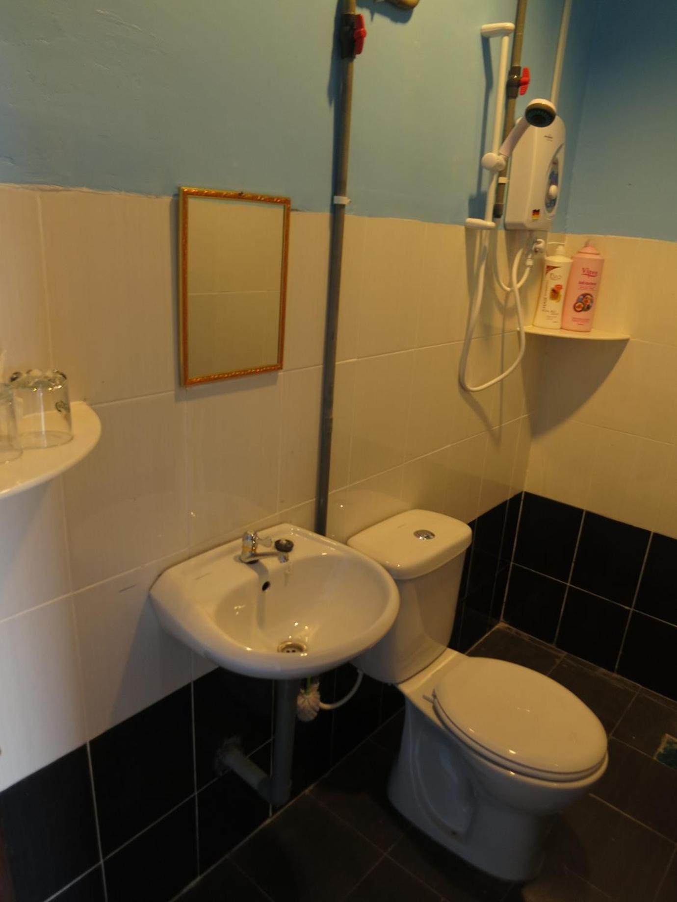 ปังกอร์ ฟิช เฮาส์ Hotel Pekan Pangkor ห้อง รูปภาพ